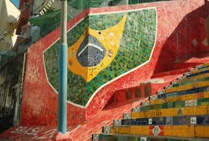 Brasil acelera no iGaming, enquanto Colômbia e Peru travam com impostos. No Q2, gigantes globais apostam pesado no mercado brasileiro, já o mais promissor da região.